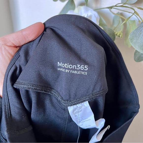 NWT Fabletics Leggings - Picture 6 of 10